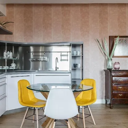 Bellevue Duomo Apartment *